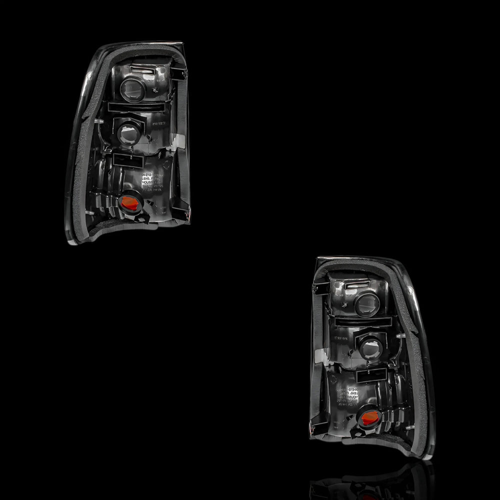 
                  
                    OEM - Style Tail Lights – Fits Toyota LandCruiser 100 / 105 Series Wagon (1998–2007) | LH + RH Pair - Blckline Automotive
                  
                