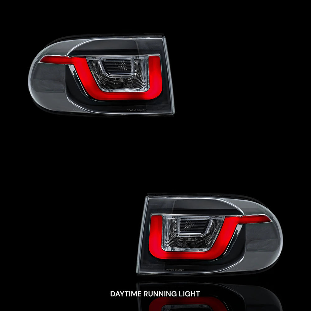 
                  
                    Sequential Clear LED Tail Lights – Fits Toyota FJ Cruiser GSJ10 (2007–2020) | LH + RH Pair - Blckline Automotive
                  
                